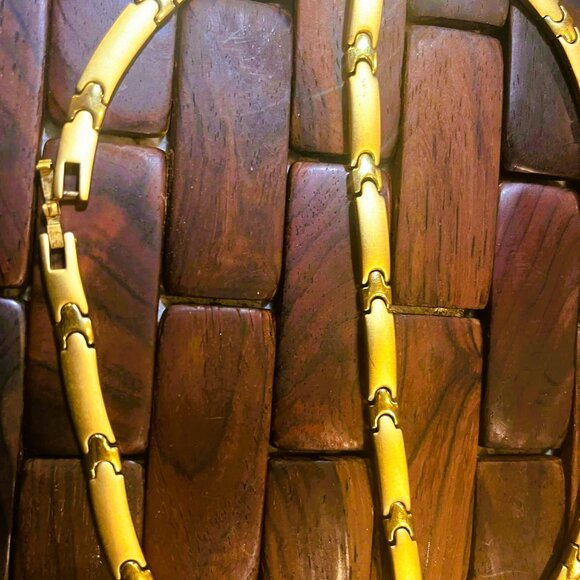 Luxury French Designer Gold-Plated Necklace & Bracelet Set, Signed, Late 1990s - Picture 13 of 14